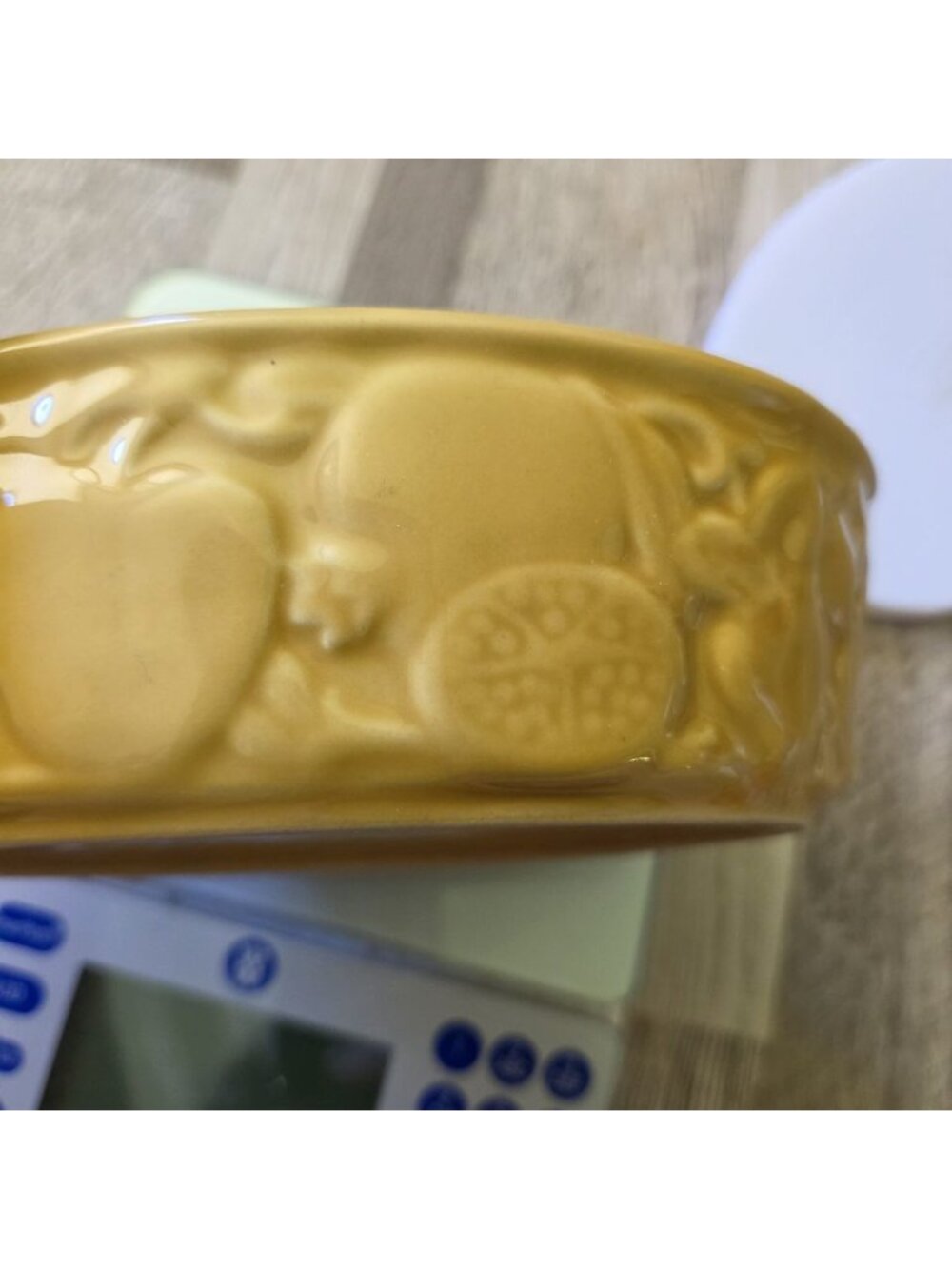 Temp-Tations Fruit Basket Yellow Ceramic Oval Casserole Baking Dish 0.6 QT Lid - Picture 10 of 15
